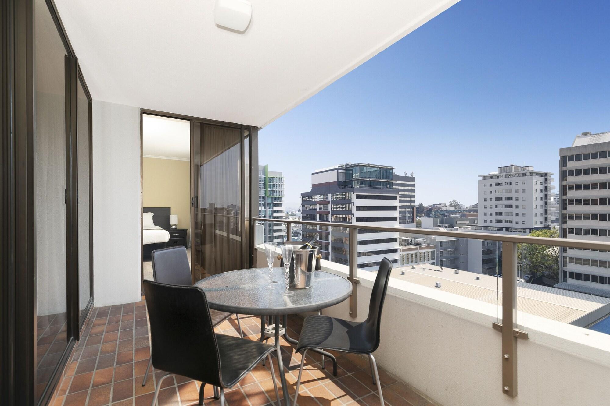 The Astor Apartments Μπρίσμπεϊν Εξωτερικό φωτογραφία